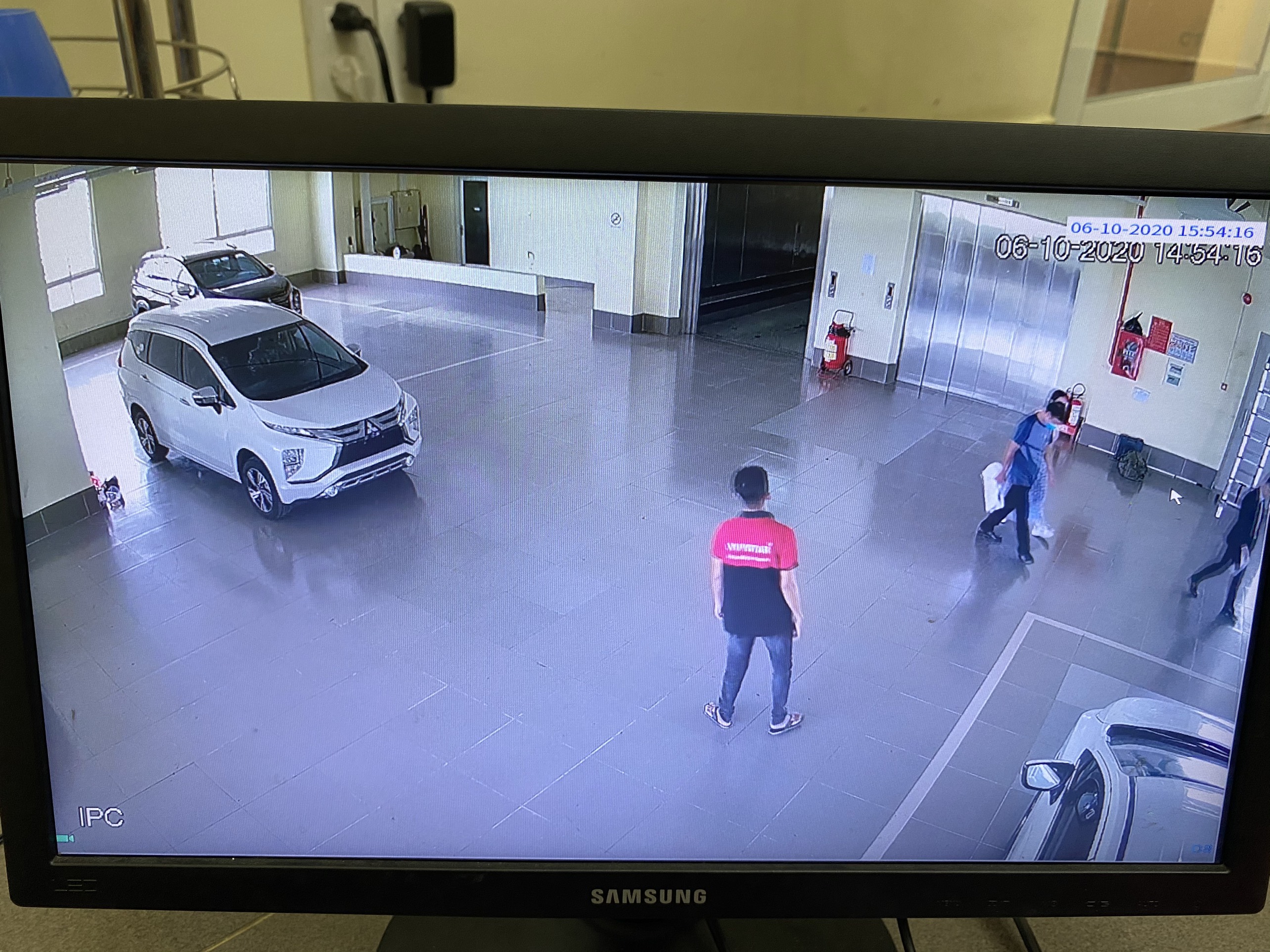 hình ảnh camera sử dụng nguồn POE khi lên hình