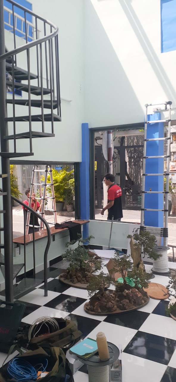 lắp đặt camera quan sát cho quán cafe