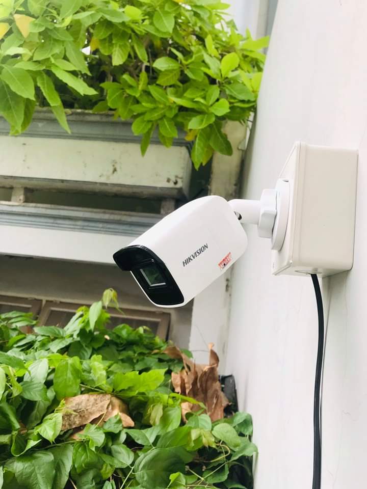Lắp đặt trọn bộ 4 camera Hikvision chống nước đặt ngoài trời hồng ngoại nhìn đêm rõ nét cho nhà vườn tại Bến Lức Long An
