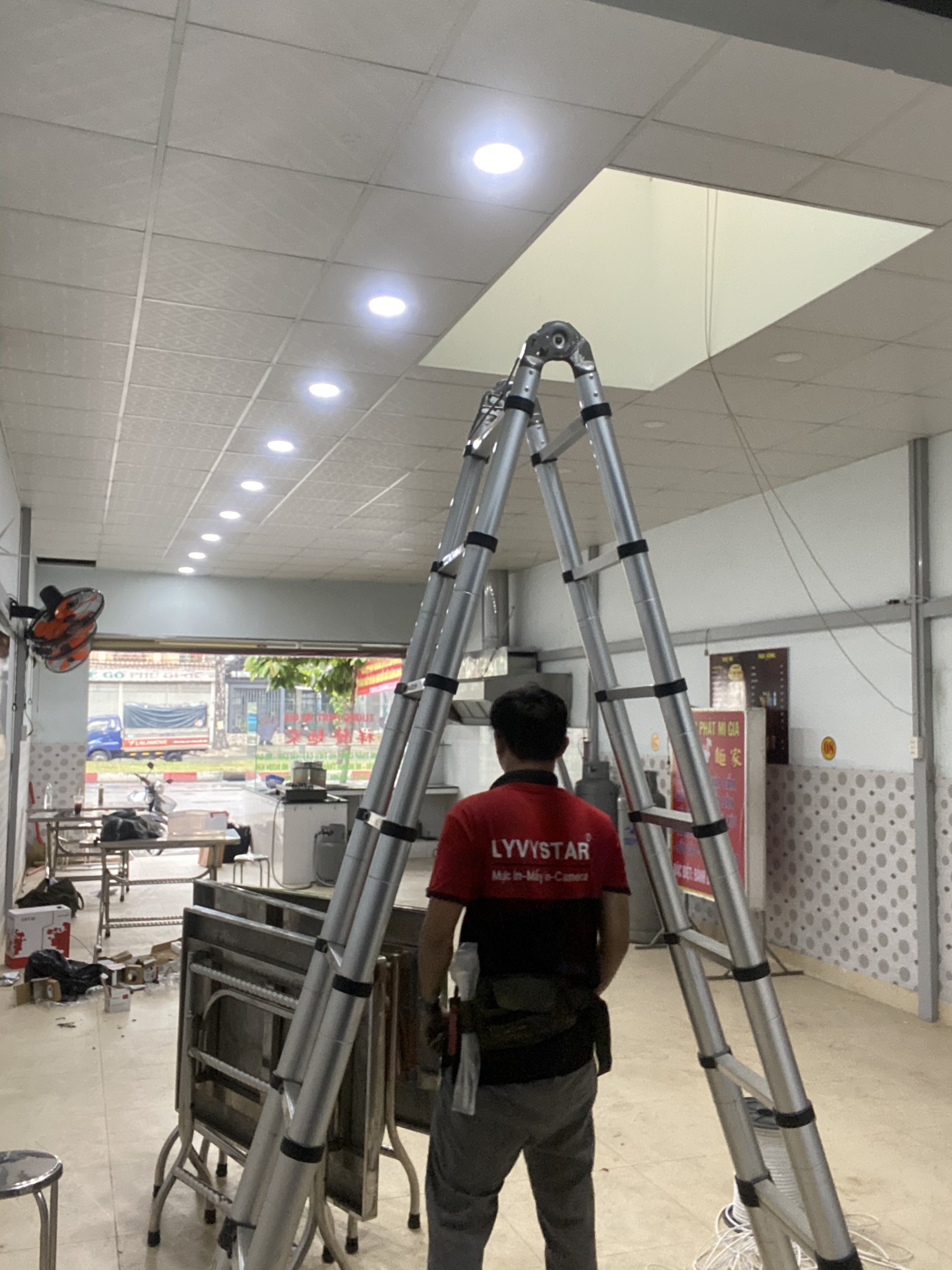 Công ty lyvystar chuyên nhận thi công sữa chữa camera quan sát tất cả các hãng kbvision, dahua,hikvision,vantech,jtech, hd paragon