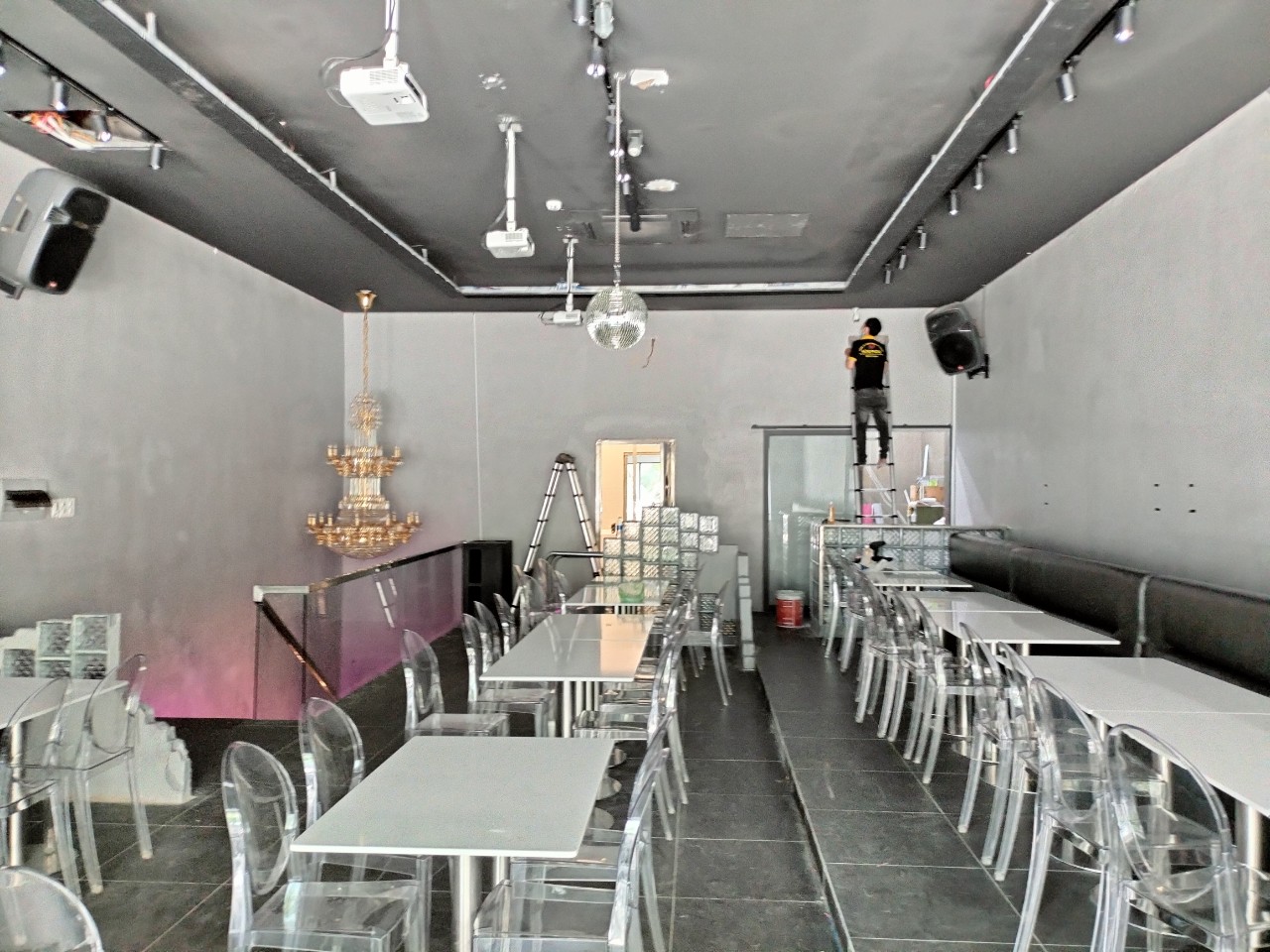 Lắp đặt camera cho quán bar tại quận 6