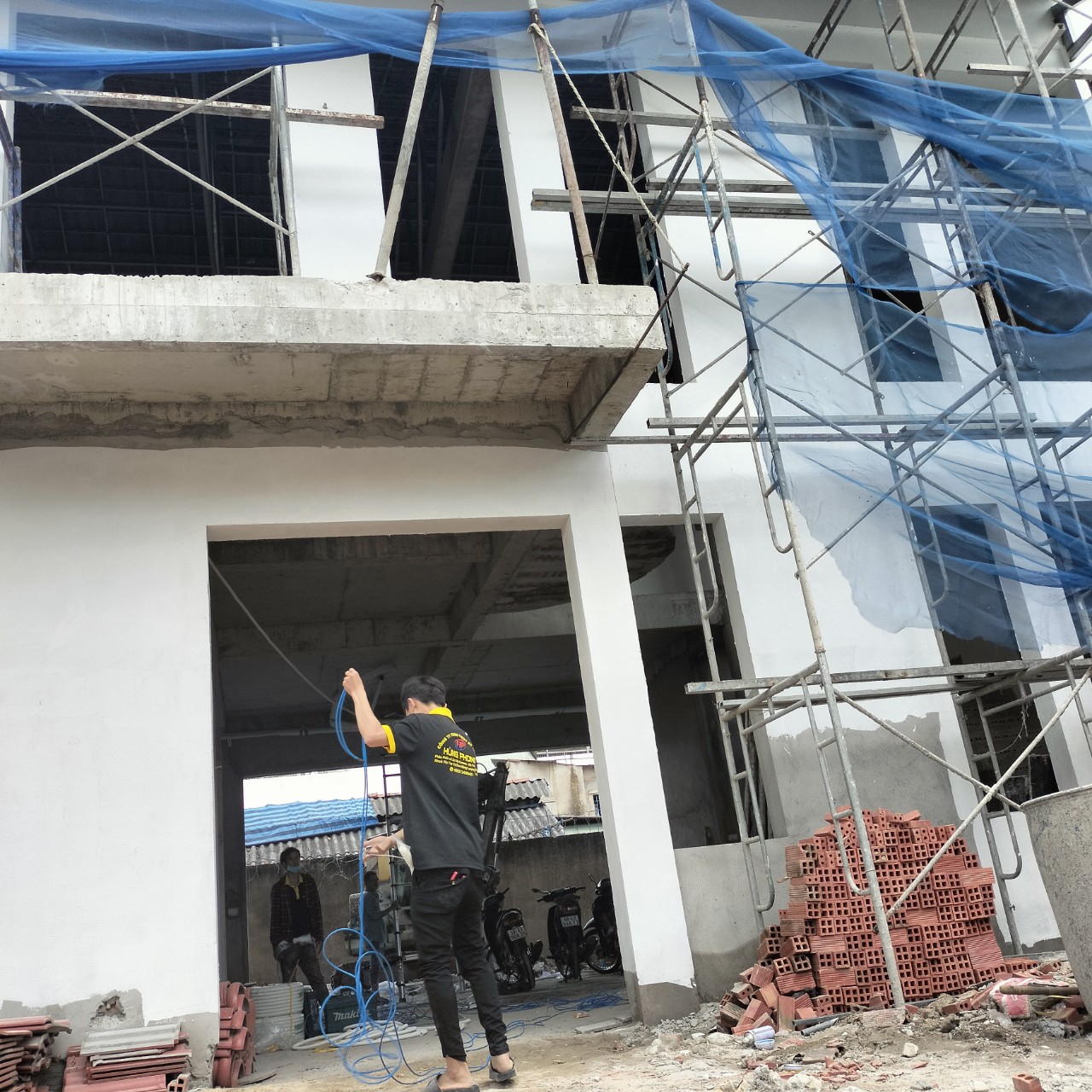 Lắp đặt camera EZVIZ ngoài trời giá rẻ chính hãng trọn gói tại Tân Phú