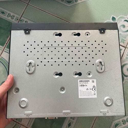 Thanh lý đầu thu 8 kênh Hikvision cũ DS-7108NI-Q1/M