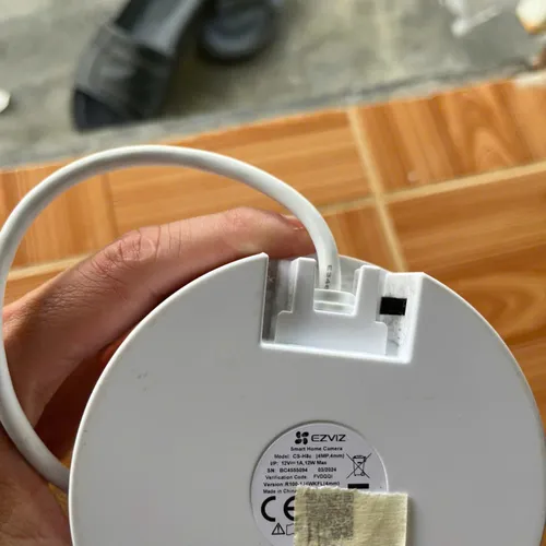 Thanh lý Mua camera wifi EZVIZ H8C-4MP ngoài trời xoay 360 âm thanh-Đàm Thoại