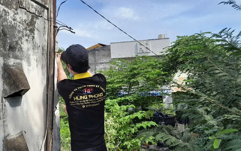 Giải pháp lắp đặt camera quan sát nhìn đêm như ngày cho vườn cây sầu riêng ao cá