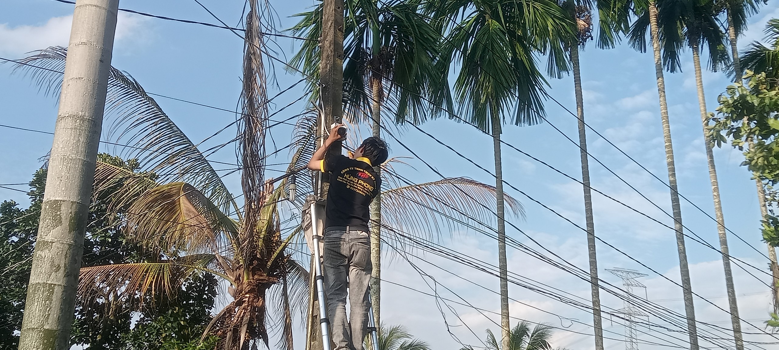 Giải pháp lắp đặt camera năng lượng mặt trời vườn rẫy