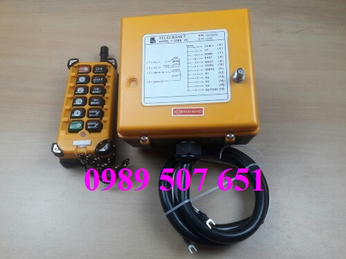tay-bam-dieu-khien-tu-xa-12-nut-f-23bb-s tay-bam-dieu-khien-tu-xa-12-nut-f-23bb-s
