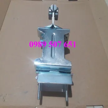Con dẫn hướng ray C cầu trục