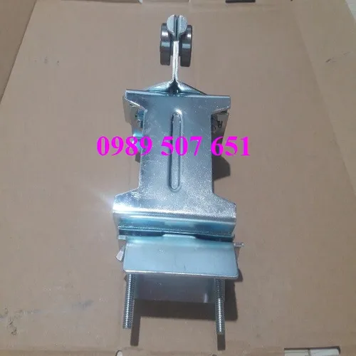 Con dẫn hướng ray C cầu trục
