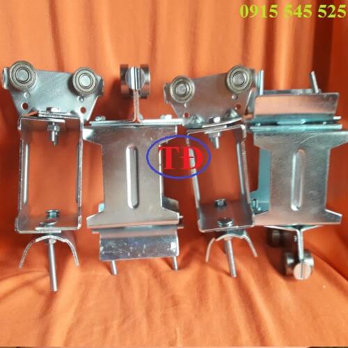 Con dẫn hướng ray C cầu trục Con dẫn hướng ray C cầu trục