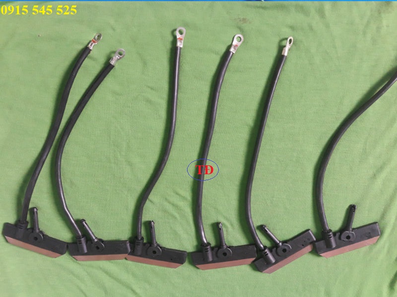 Than chổi tiếp điện cầu trục 3P-60A Than chổi tiếp điện cầu trục 3P-60A