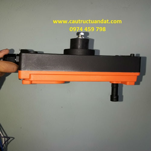 Điều khiển từ xa cầu trục lắp đặt không đúng Điều khiển từ xa cầu trục lắp đặt không đúng