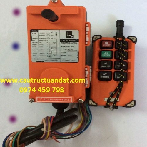 Hình ảnh của điều khiển từ xa cầu trục Hình ảnh của điều khiển từ xa cầu trục