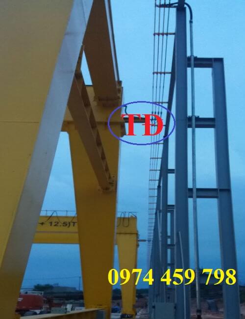 Ray điện an toàn 1P-60A, 1P-90A, 1P-200A Ray điện an toàn 1P-60A, 1P-90A, 1P-200A