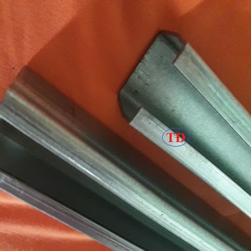 Máng C treo cáp Máng C treo cáp