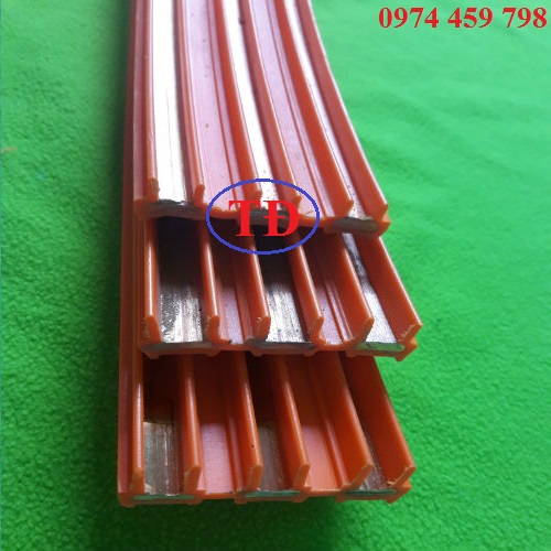 Hình ảnh ray điện an toàn 4 rãnh Hình ảnh ray điện an toàn 4 rãnh