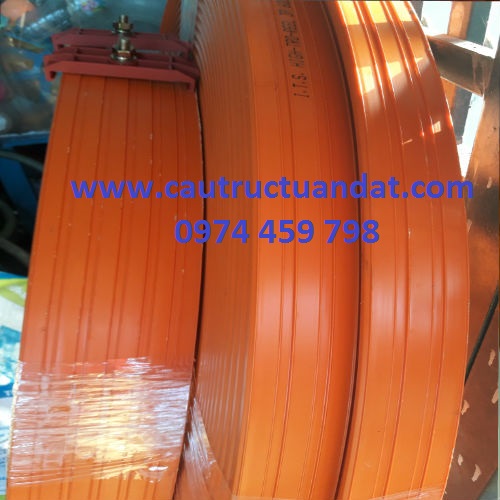 Ray điện an toàn cầu trục trước đóng gói Ray điện an toàn cầu trục trước đóng gói