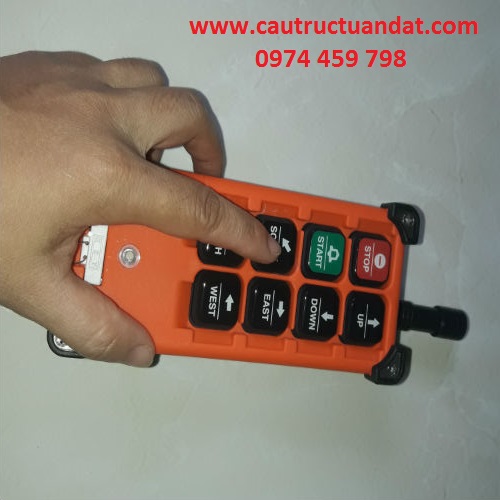 Hình ảnh remote điều khiển từ xa cầu trục Hình ảnh remote điều khiển từ xa cầu trục