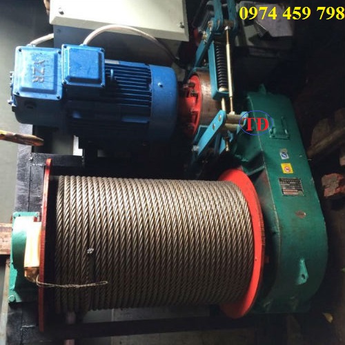 Tời điện mặt đất Tời điện mặt đất