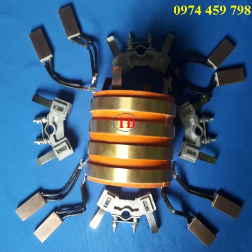 Cổ góp 4 pha 400A