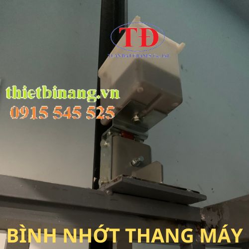binh-nhot-truot-ray-thang-may binh-nhot-truot-ray-thang-may
