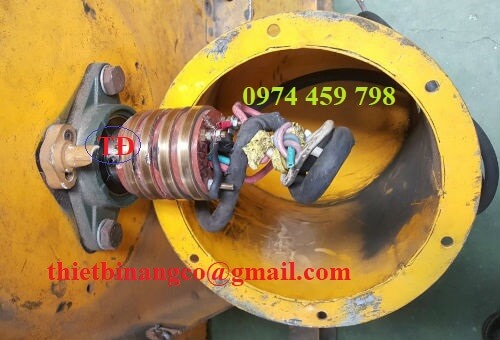 Cổ góp điện 4 pha nhỏ Cổ góp điện 4 pha nhỏ