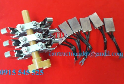 Than cổ góp điện 4 vành rãnh âm Than cổ góp điện 4 vành rãnh âm