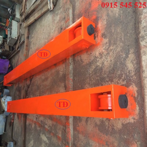 Hình ảnh bộ dầm biên cầu trục Hình ảnh bộ dầm biên cầu trục