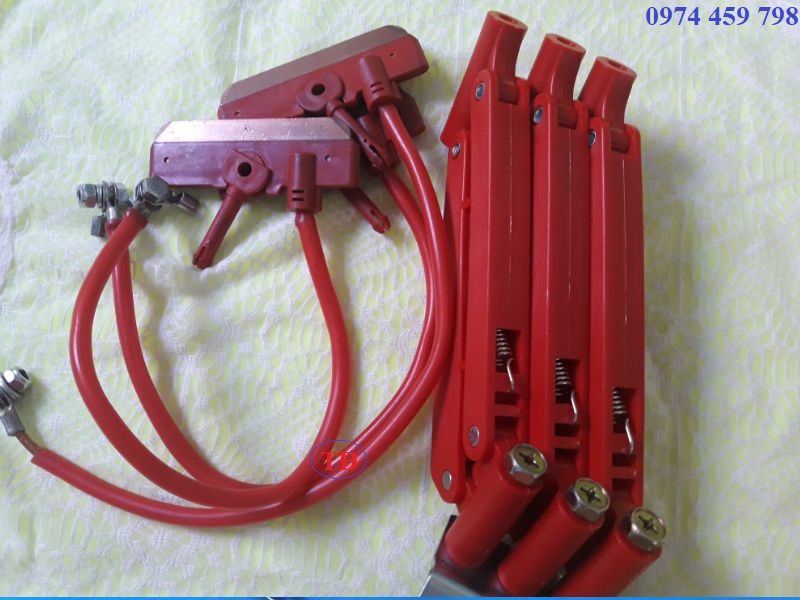 Lá than chổi tiếp điện cầu trục Lá than chổi tiếp điện cầu trục