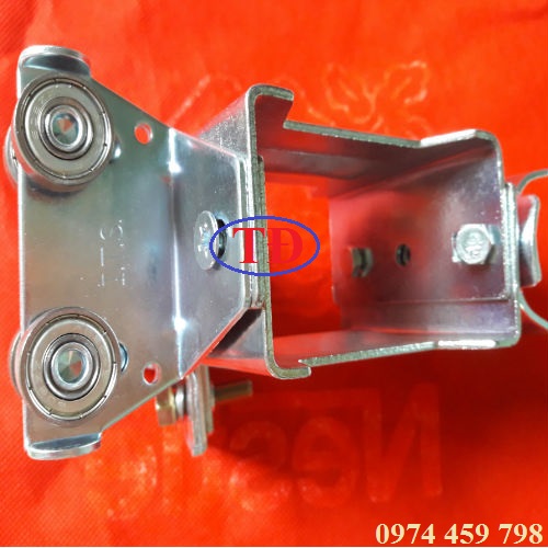 Hình ảnh con dẫn hướng ray C cầu trục Hình ảnh con dẫn hướng ray C cầu trục