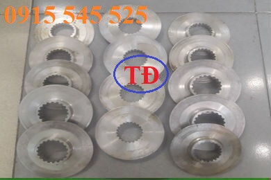 Dán bố thắng cầu trục Dán bố thắng cầu trục