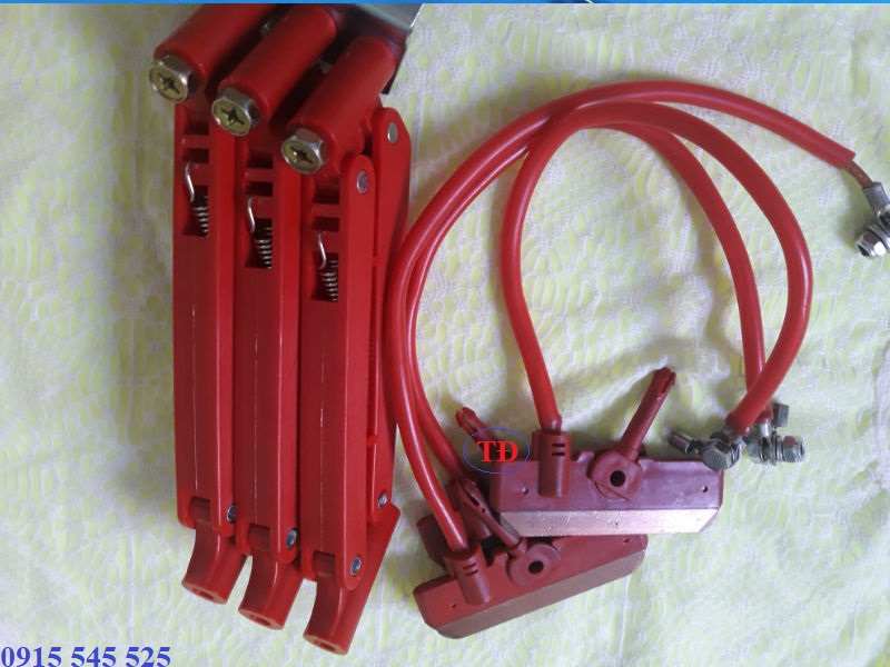 Than tay lấy điện cầu trục Than tay lấy điện cầu trục