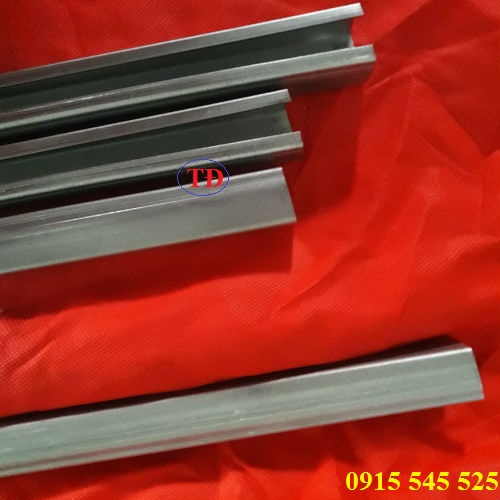 Máng chữ C treo dây điện Máng chữ C treo dây điện