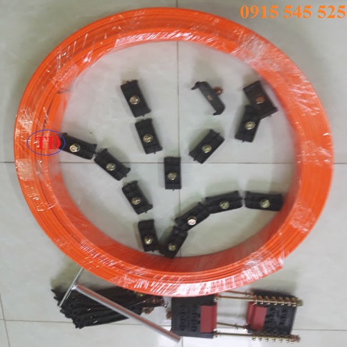 Hình ảnh ray điện an toàn cầu trục và phụ kiện đi kèm Hình ảnh ray điện an toàn cầu trục và phụ kiện đi kèm