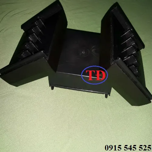 Hộp nối ray điện cầu trục 6P