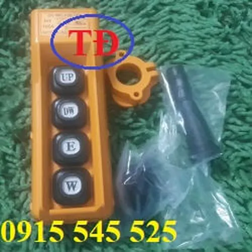 Nút bấm điều khiển cầu trục 4 nút HY-1024BB