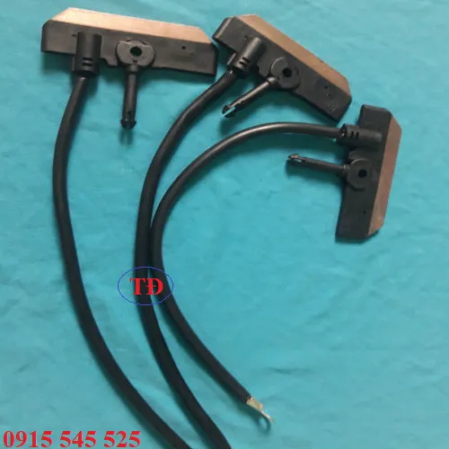 Than tay lấy điện cầu trục