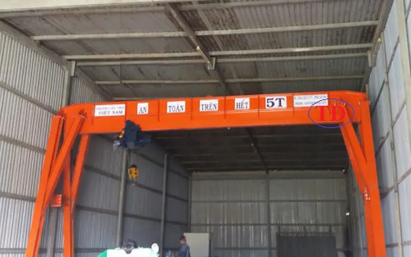 Công ty cầu trục