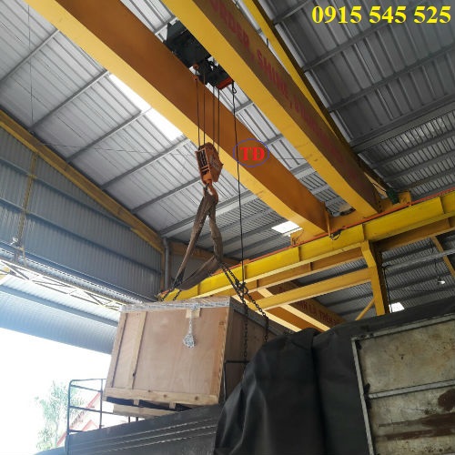 Công ty làm cầu trục chuyên nghiệp Công ty làm cầu trục chuyên nghiệp