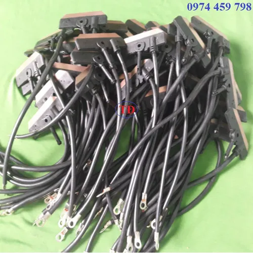 Lá than của chổi tiếp điện