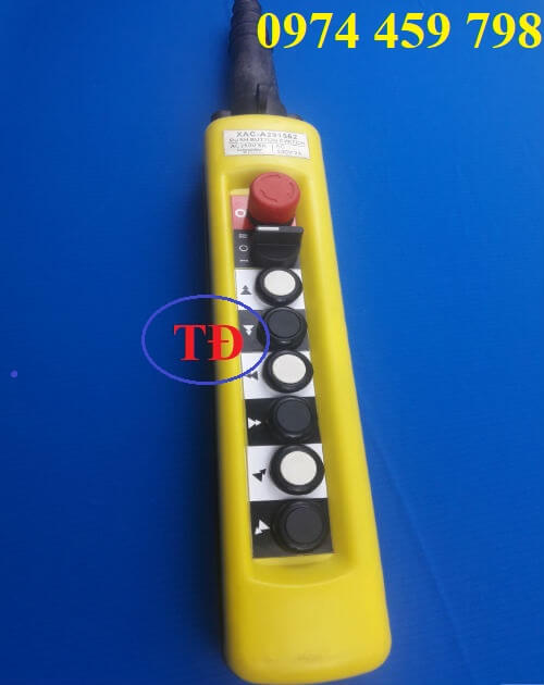 nut-dieu-khien-palang-cau-truc-xac-a291562 nut-dieu-khien-palang-cau-truc-xac-a291562