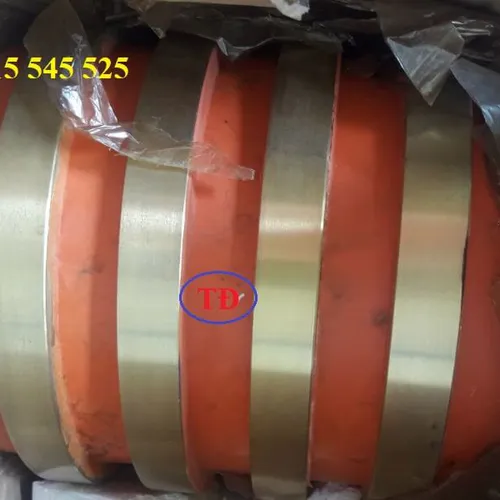 Cổ góp điện 4 pha trục 140
