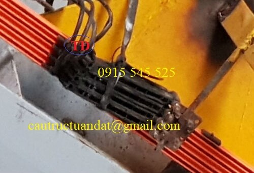 Chổi lấy điện cầu trục Chổi lấy điện cầu trục