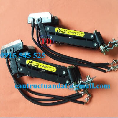 Chổi tiếp điện 3P-60A hiệu Kyec Chổi tiếp điện 3P-60A hiệu Kyec
