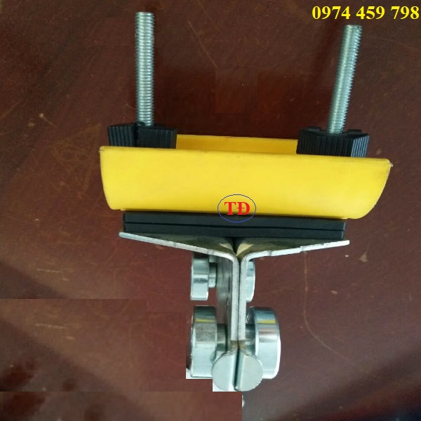 Con lăn dùng trong ray C cầu trục Kyec Con lăn dùng trong ray C cầu trục Kyec