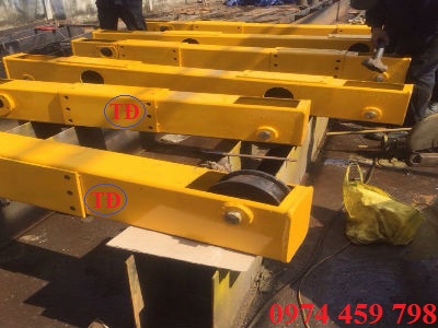 Dầm biên cầu trục 1.2 mét, 1.5 mét, 2 mét, 2.5 mét Dầm biên cầu trục 1.2 mét, 1.5 mét, 2 mét, 2.5 mét