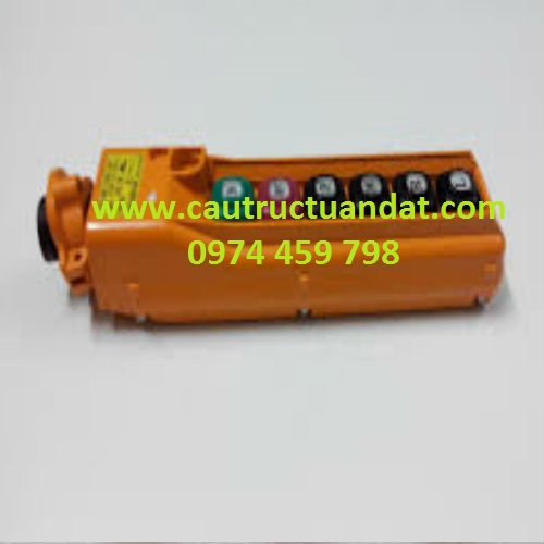 Nút bấm điều khiển cầu trục 4 nút Nút bấm điều khiển cầu trục 4 nút