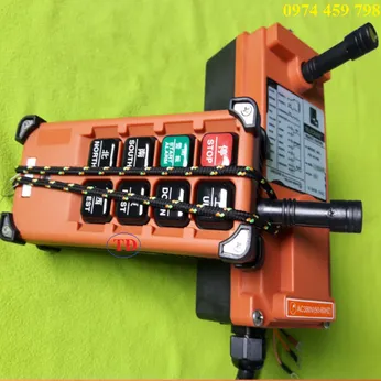 Bộ điều khiển từ xa cho cầu trục