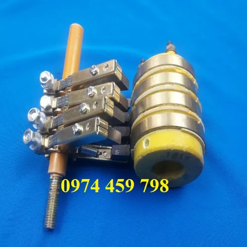 Cổ góp điện 4 pha trục 20