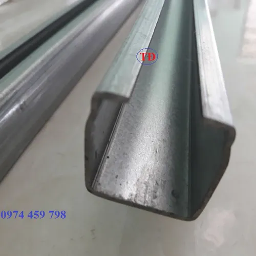 Ray C cho cầu trục